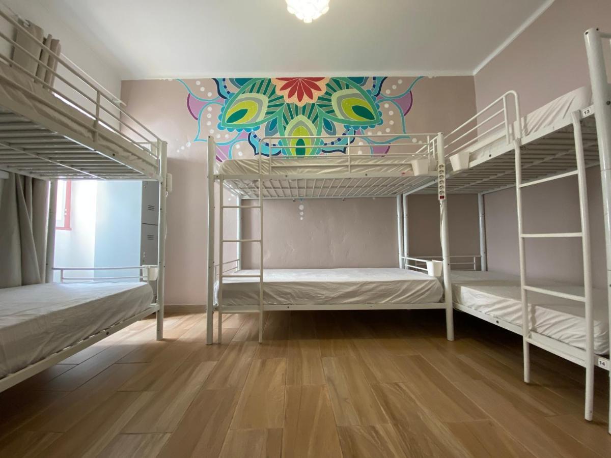 Orange Terrace Hostel อัลบูเฟรา ภายนอก รูปภาพ