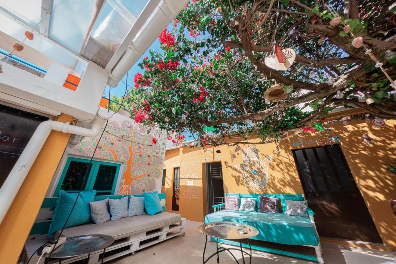 Orange Terrace Hostel อัลบูเฟรา ภายนอก รูปภาพ