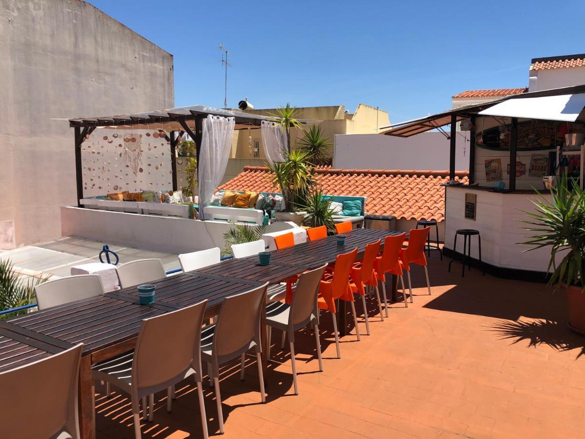 Orange Terrace Hostel อัลบูเฟรา ภายนอก รูปภาพ