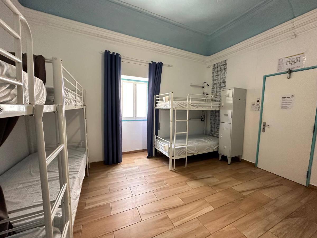 Orange Terrace Hostel อัลบูเฟรา ภายนอก รูปภาพ